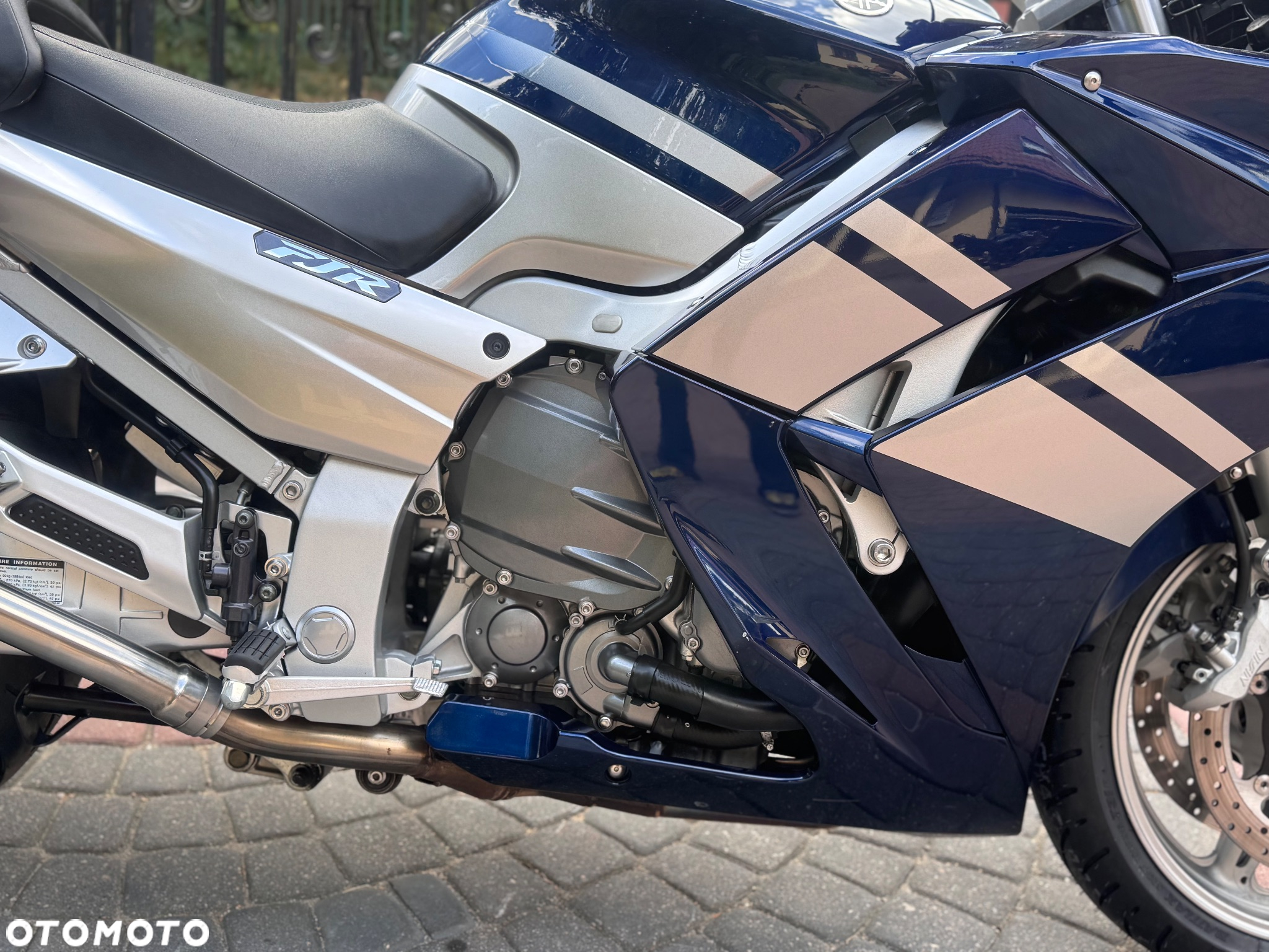Yamaha FJR - 12