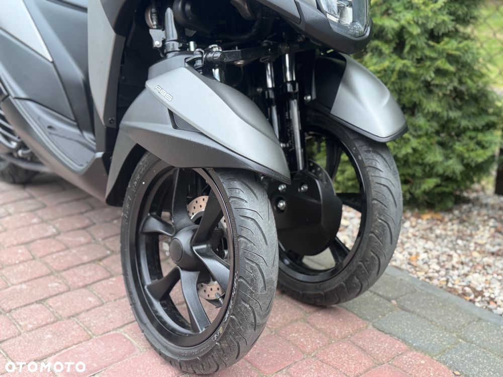 Yamaha Tricity - 12