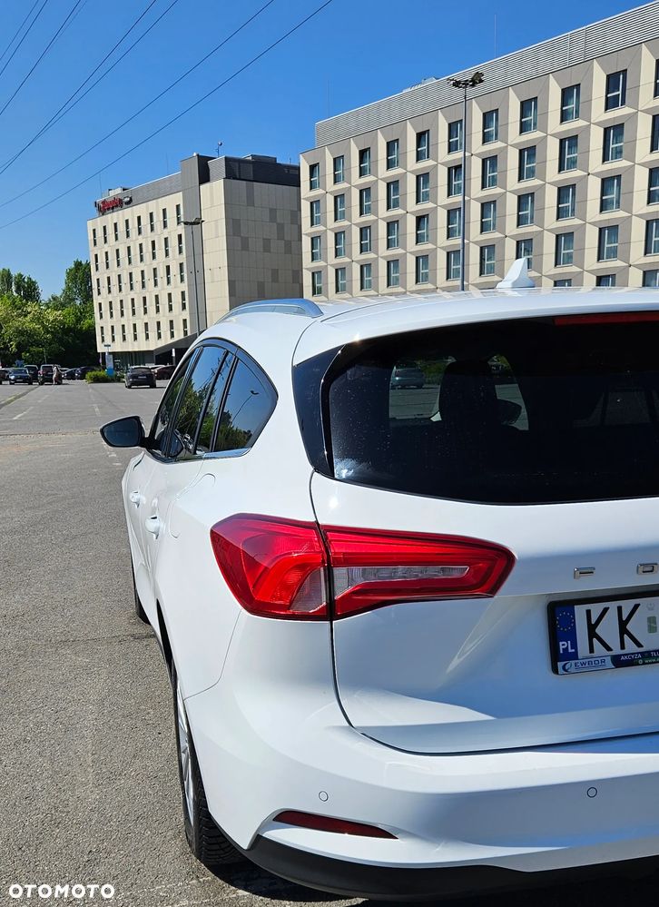 Ford Focus 1.0 EcoBoost Titanium Business - 6