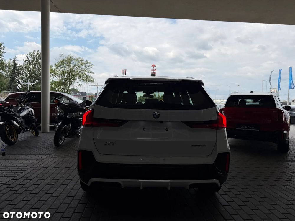 BMW X1 sDrive18i M Sport - 5
