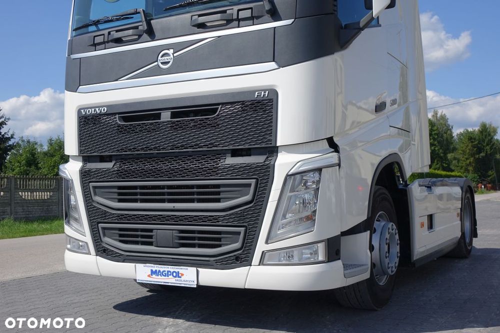 Volvo FH 500 GLOBETROTTER / EURO 6 / STANDARD / AUTOMAT / KLIMATYZACJA POSTOJOWA / LODÓWKA - 9