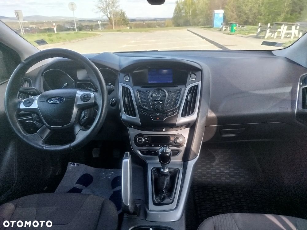 Ford Focus 1.6 TDCi DPF Titanium - 19