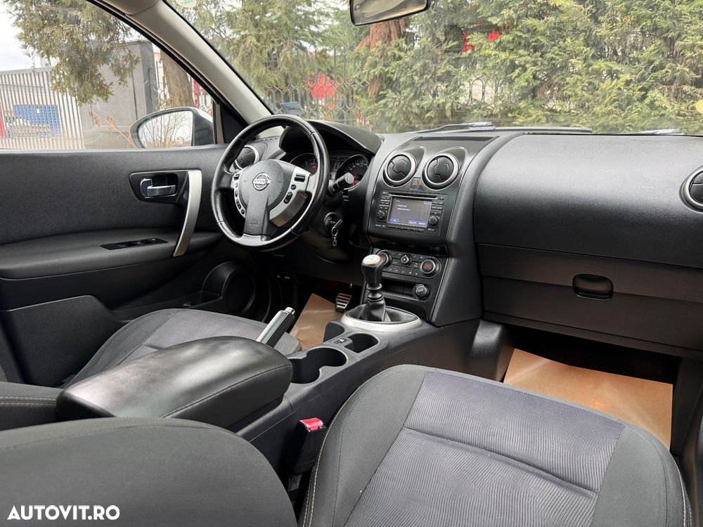 Nissan Qashqai+2 1.6 dCi DPF Start/Stop acenta - 37