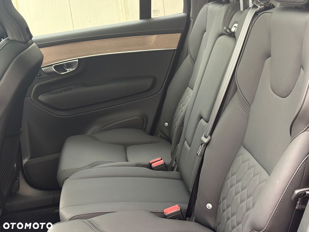 Volvo XC 90 B5 B AWD Ultimate Dark - 18