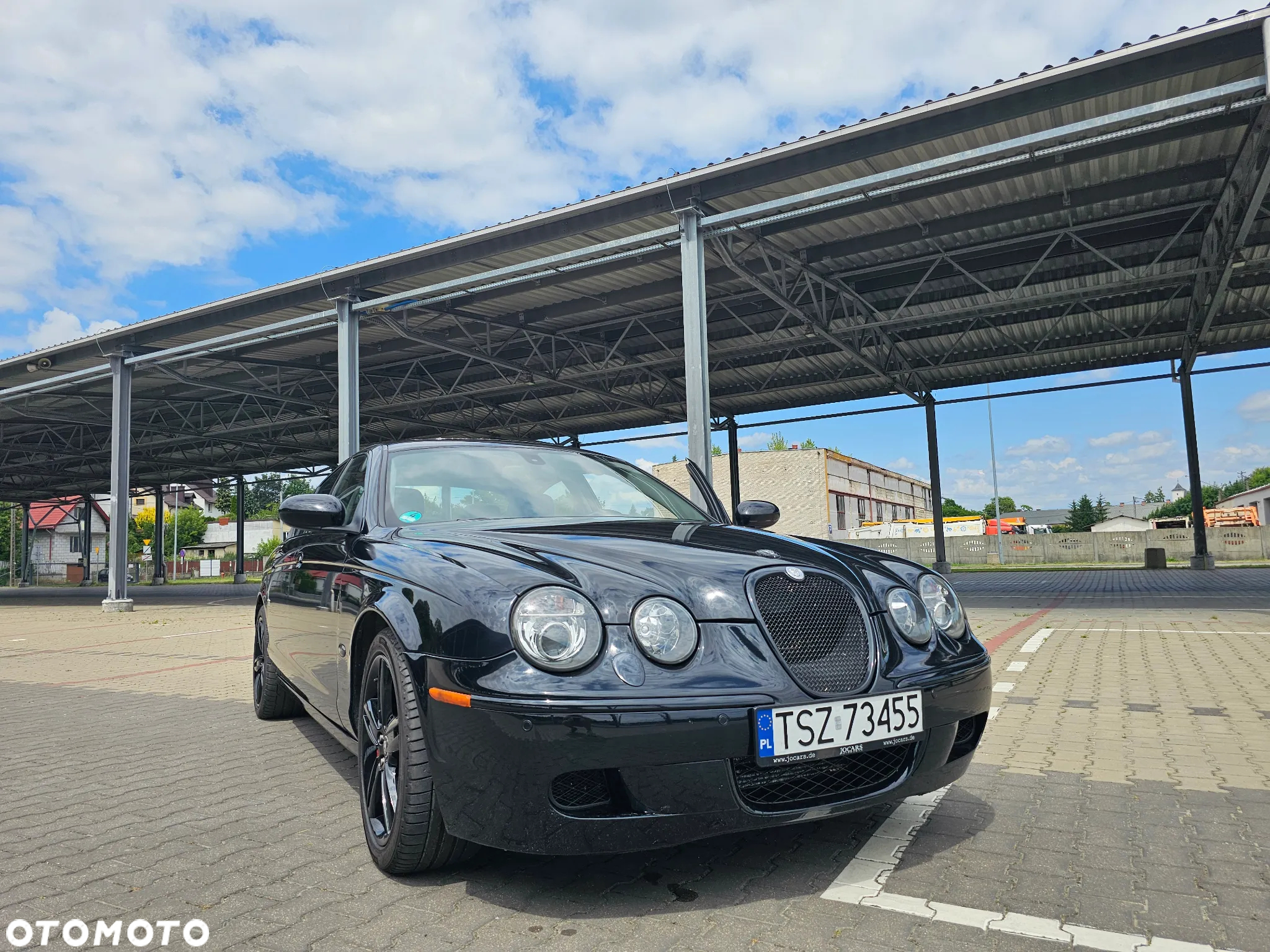 Jaguar S-Type R - 25