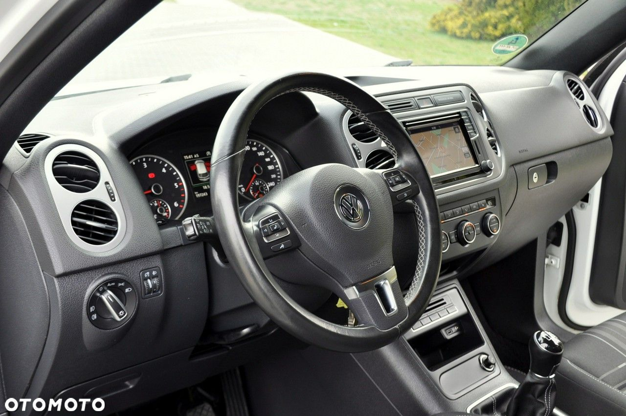 Volkswagen Tiguan - 23