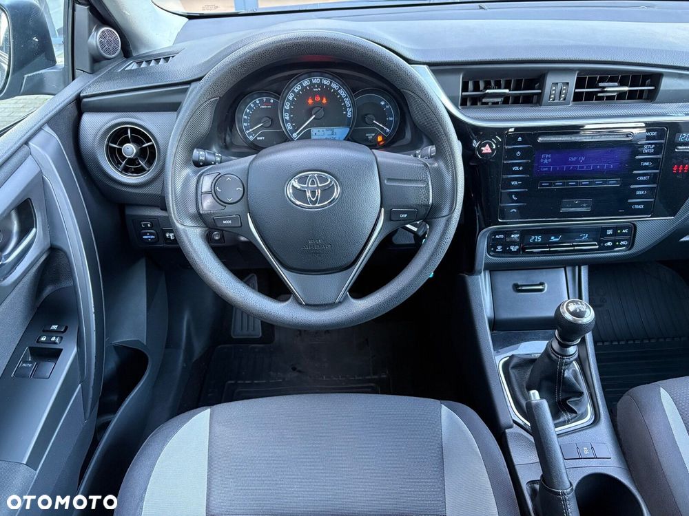Toyota Auris 1.6 Active - 10