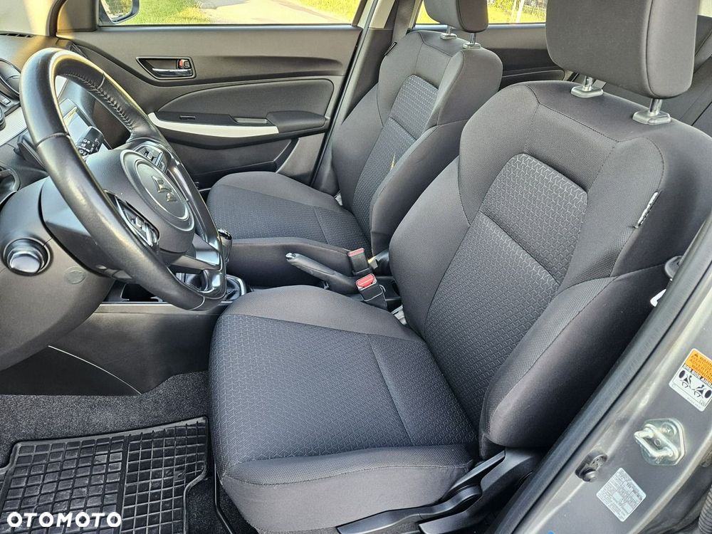 Suzuki Swift - 12