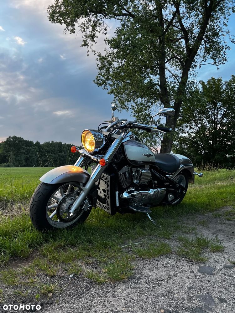 Suzuki Intruder - 23