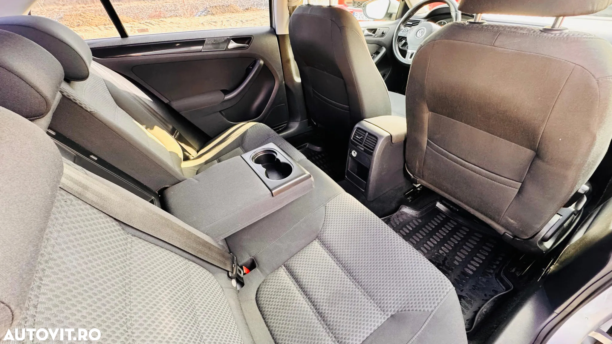 Volkswagen Jetta 1.6 TDI CR DPF Comfortline - 11