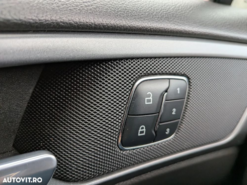 Ford Mondeo 2.0 TDCI Powershift AWD Titanium - 11