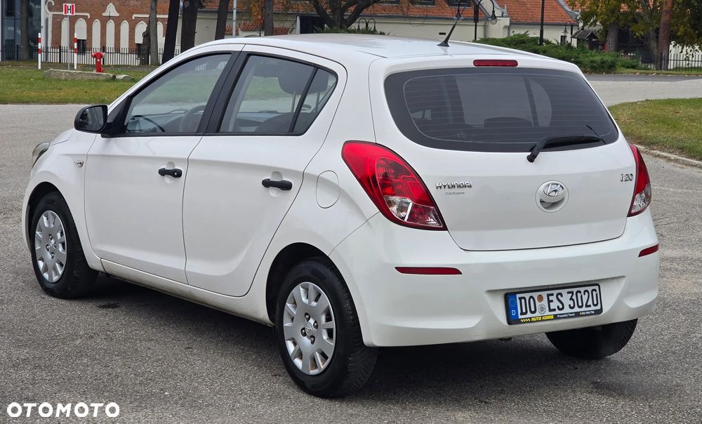 Hyundai I20 2013 photo 4