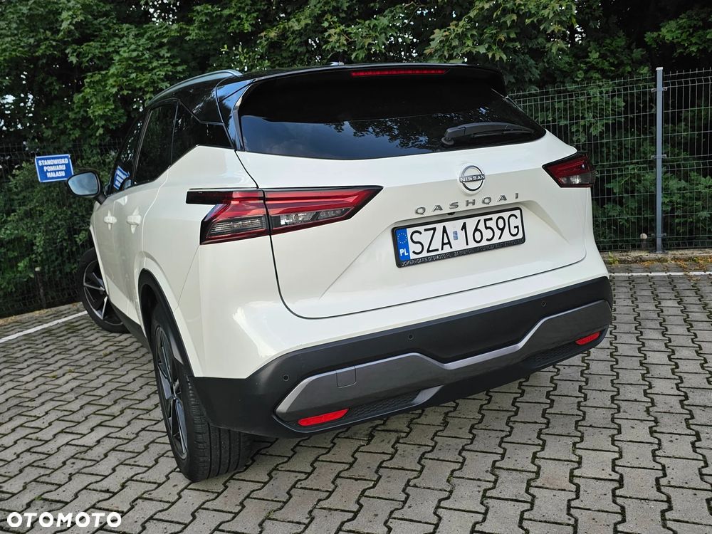 Nissan Qashqai 1.3 DIG-T 4x4 MHEV Xtronic Tekna - 17