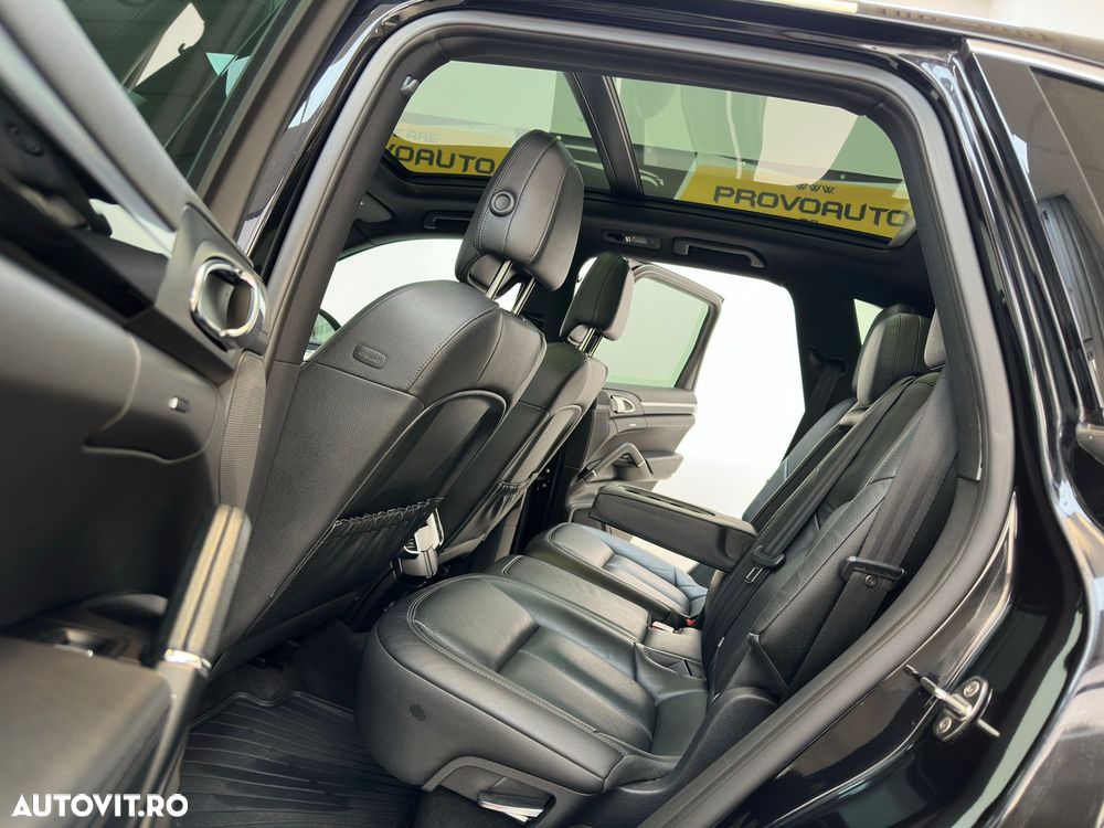 Porsche Cayenne Diesel Platinum Edition - 8