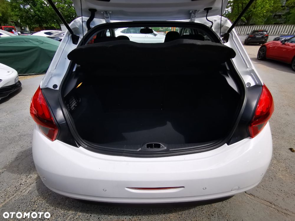 Peugeot 208 PureTech 82 Start & Stop Style - 24