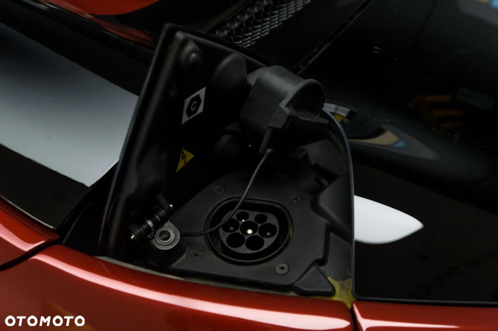 Ferrari 296 GTS - 35