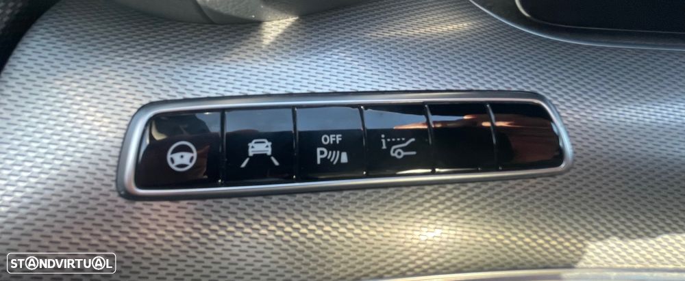 Mercedes-Benz E 220 d AMG - 7