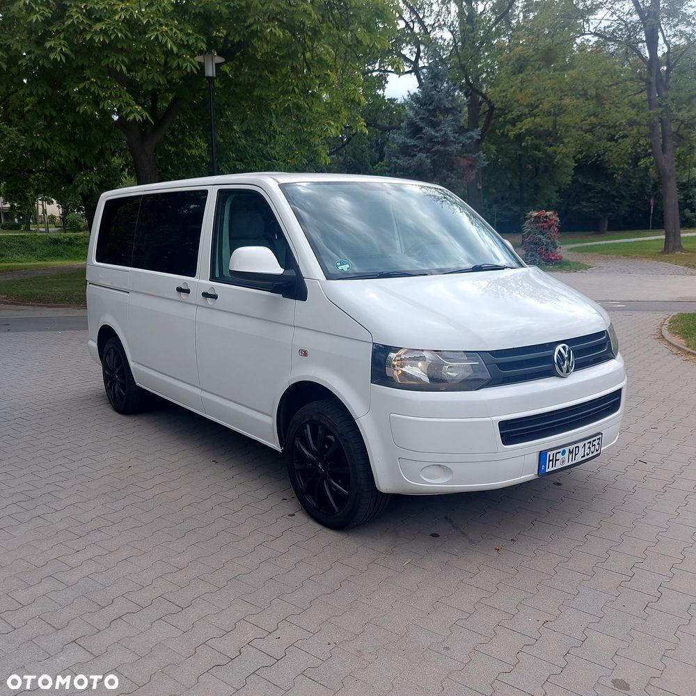 Volkswagen Caravelle - 13