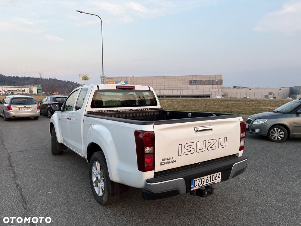 Isuzu D-Max 1.9 DC LS+ - 6