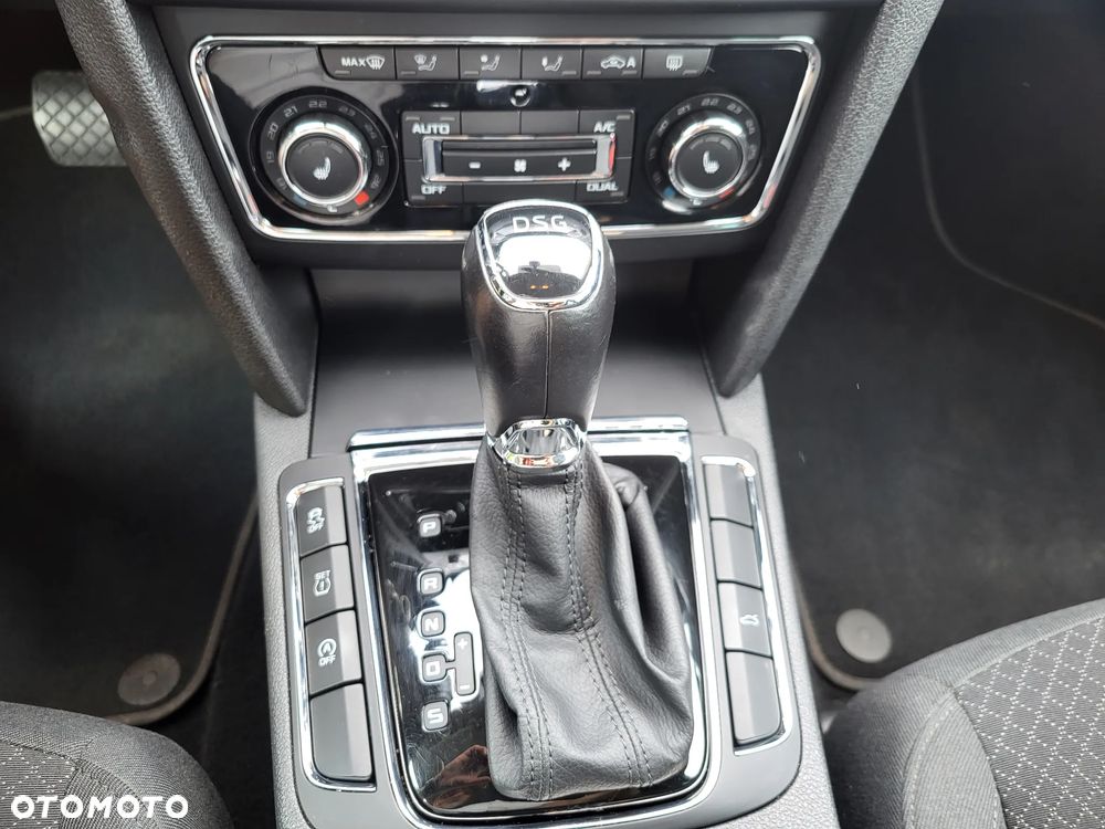 Skoda Superb 2.0 TDI DSG Active - 8