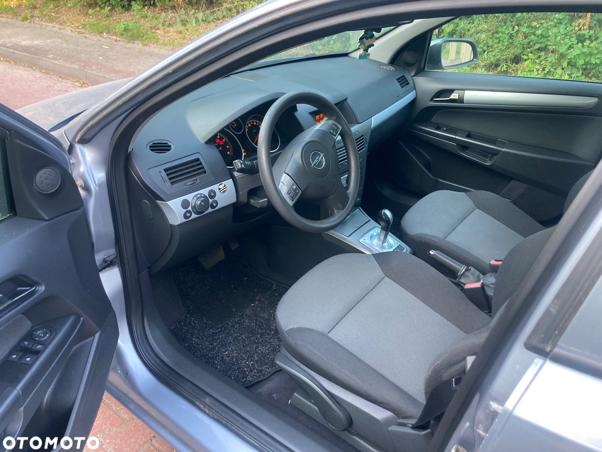 Opel Astra III 1.6 Elegance Easytronic - 4