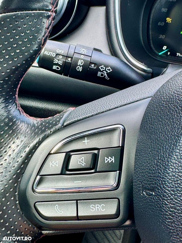 MG EHS 1.5 T-GDi AT PHEV Exclusive - 34
