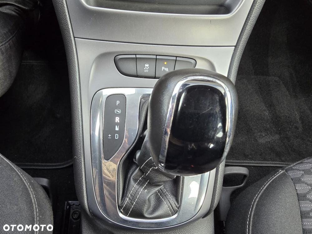 Opel Astra 1.6 D (CDTI) Automatik Dynamic - 34