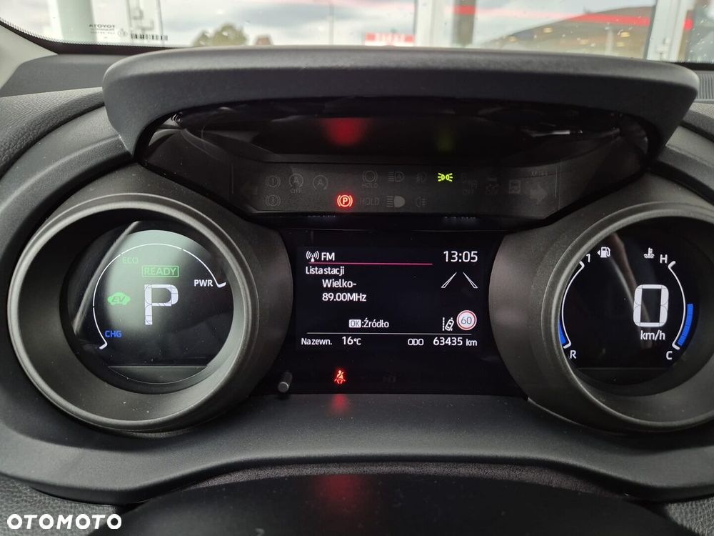 Toyota Yaris - 16