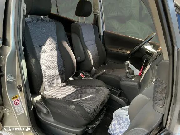 Toyota Corolla Verso 1.6 Sol - 6