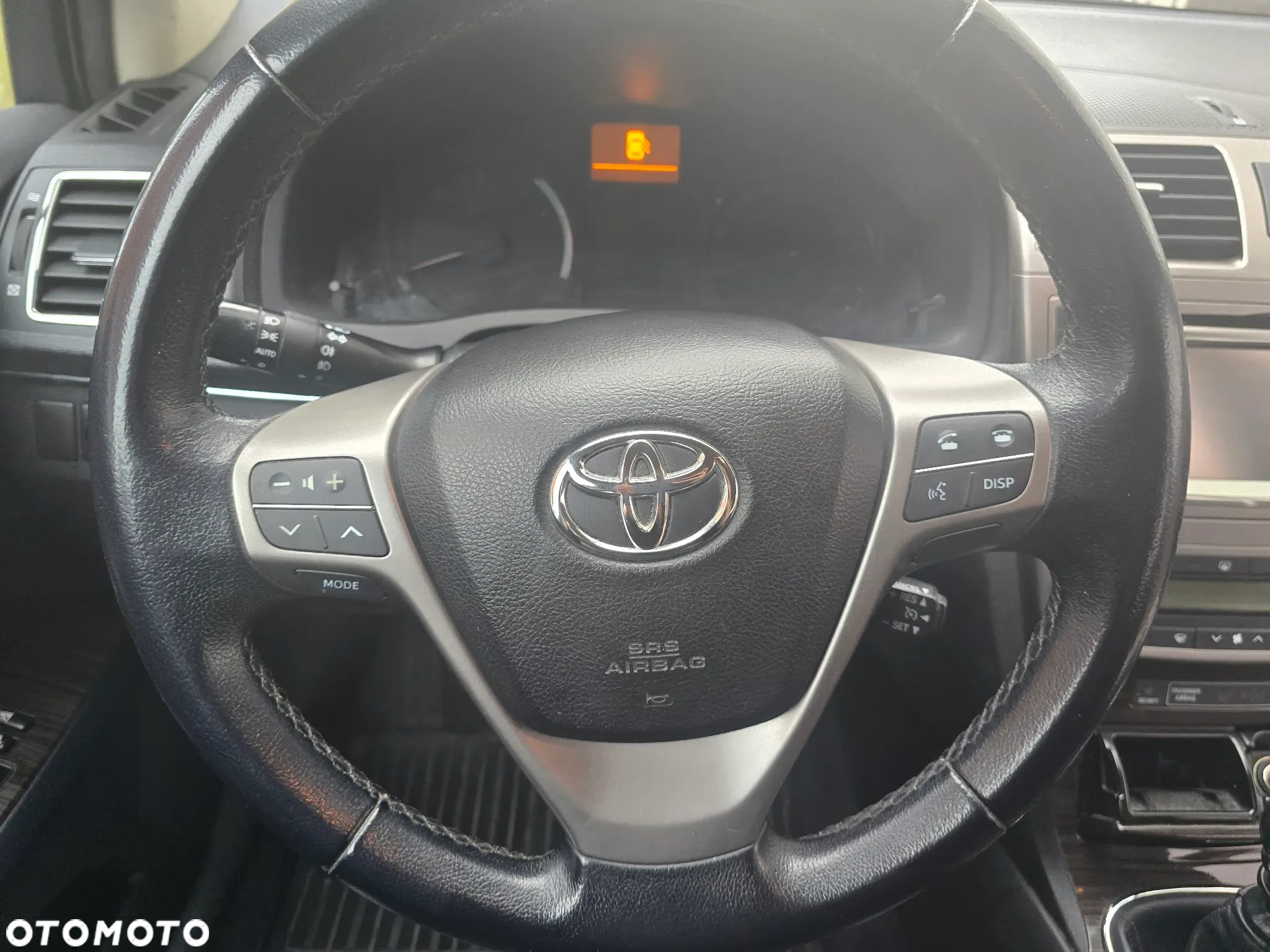 Toyota Avensis 2.0 D-4D Premium - 12