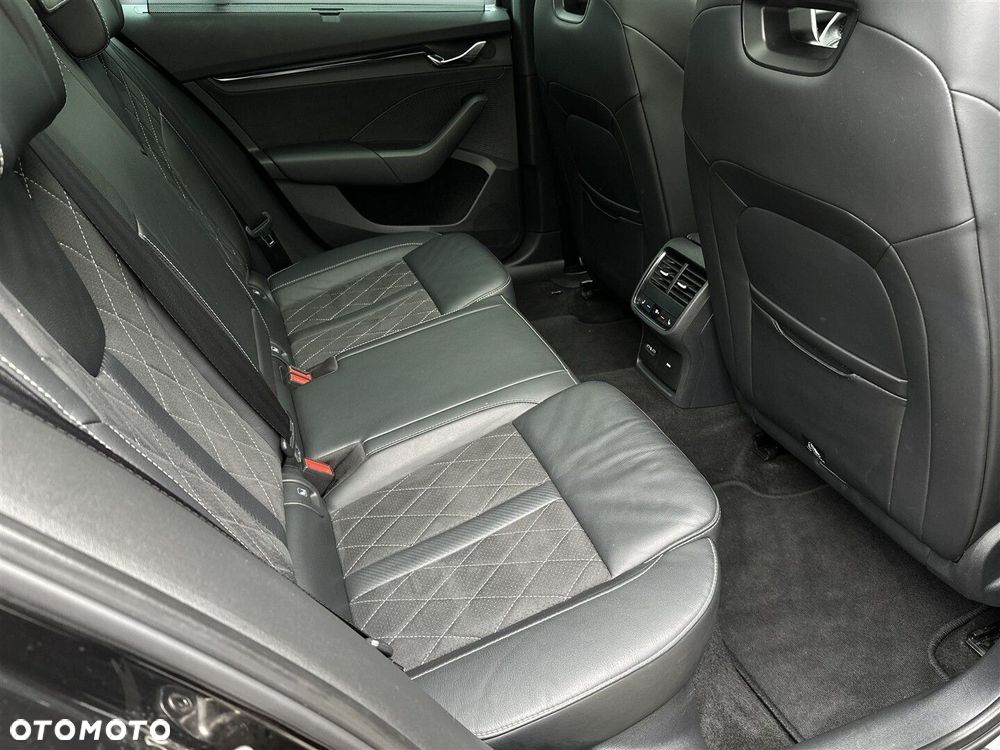 Skoda Octavia 2.0 TSI RS 245 DSG - 10