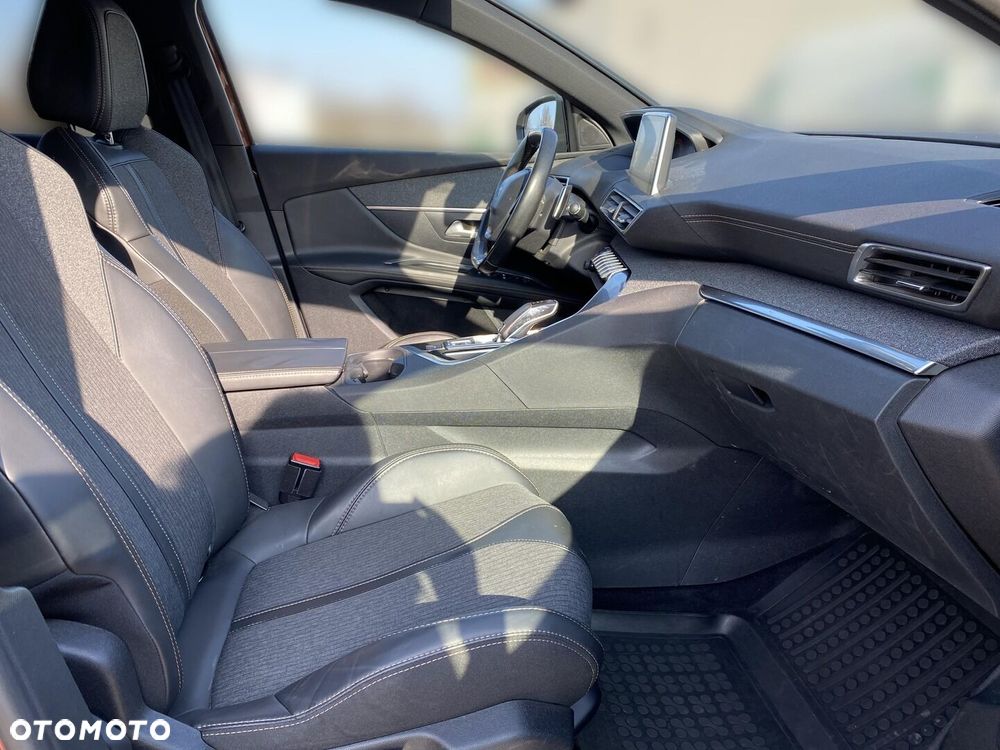 Peugeot 3008 1.6 BlueHDi Allure S&S EAT6 - 13