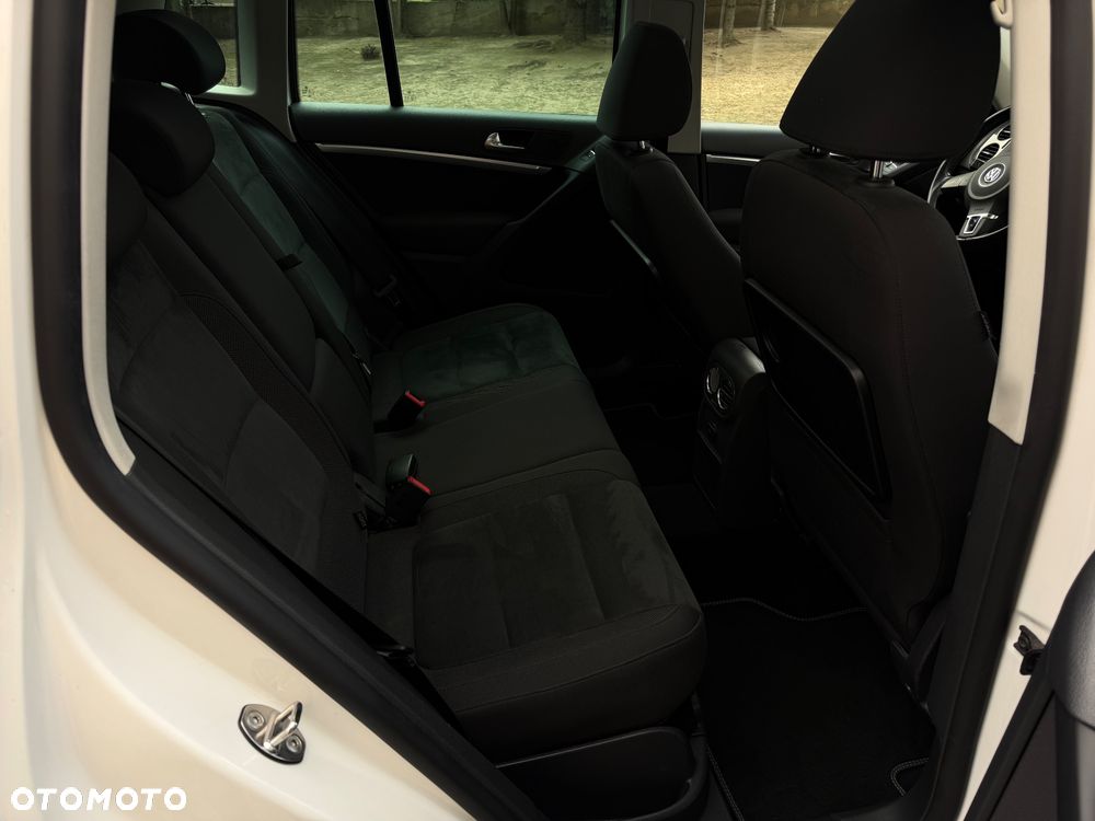 Volkswagen Tiguan 2.0 TDI DPF 4Motion DSG Exclusive - 25
