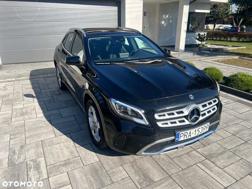 Mercedes-Benz GLA 180 d 7G-DCT Peak Edition - 19
