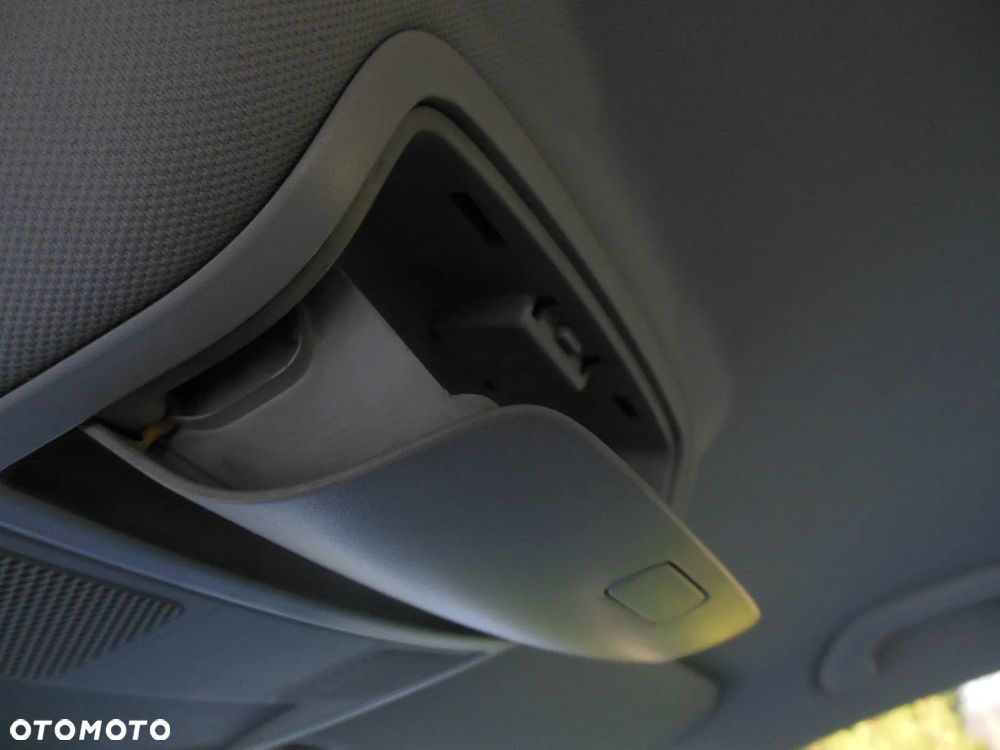Volkswagen Golf 1.9 TDI DSG Edition - 16