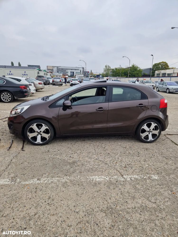 Kia Rio 1.4 Fifa World Cup Edition - 18