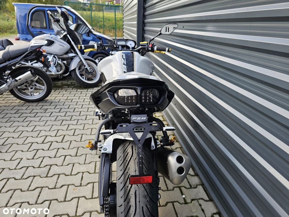 Yamaha FZ8 - 18