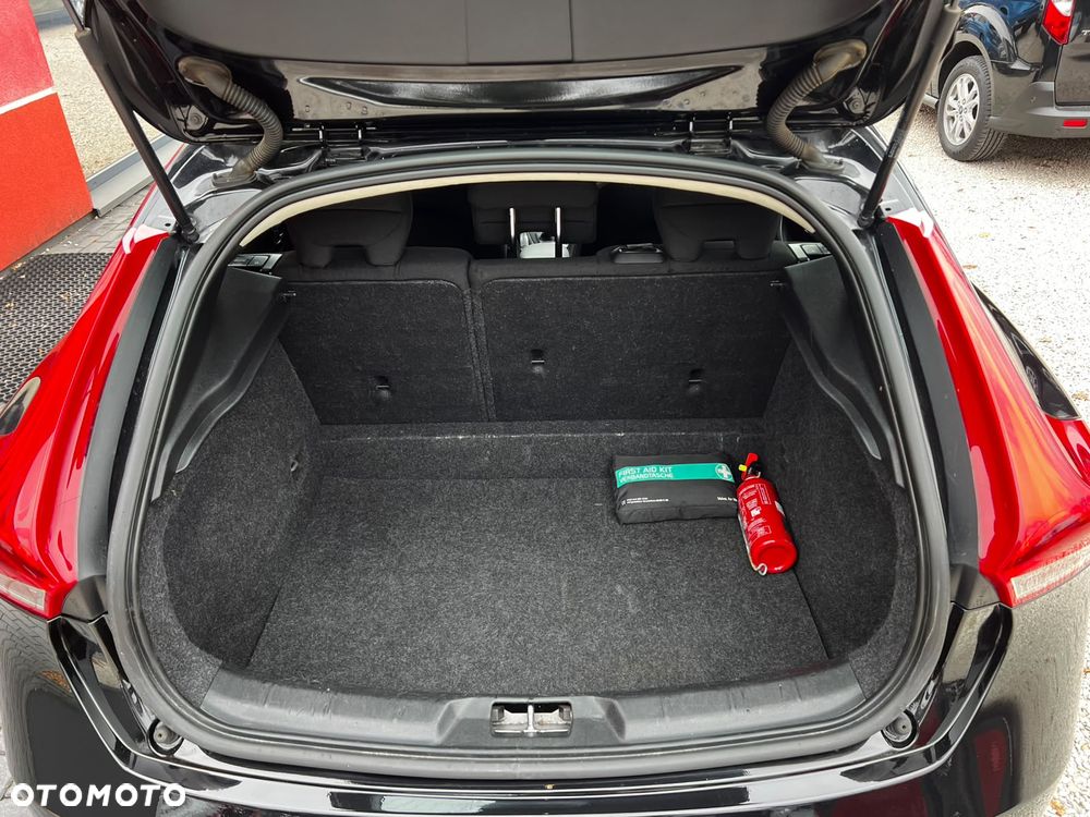 Volvo V40 - 23