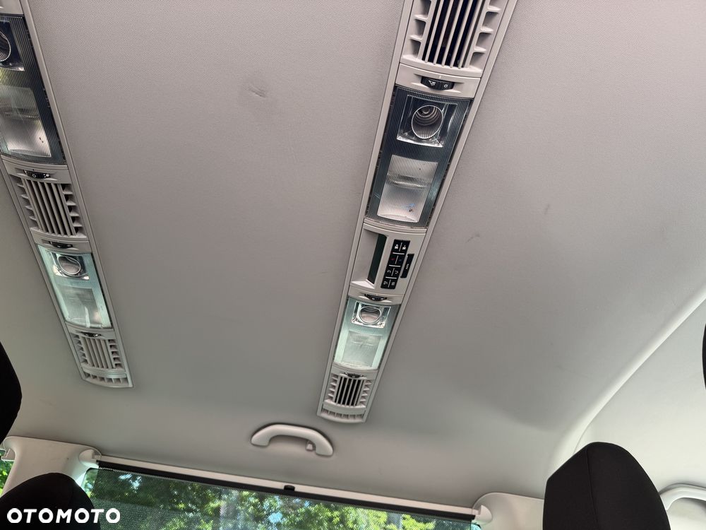 Volkswagen Caravelle 2.0 TDI L2 Highline - 26