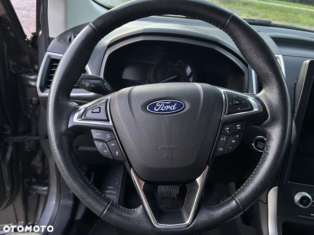 Ford Edge - 12
