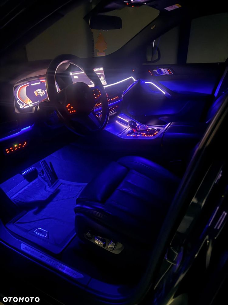 BMW X6M M50d - 16