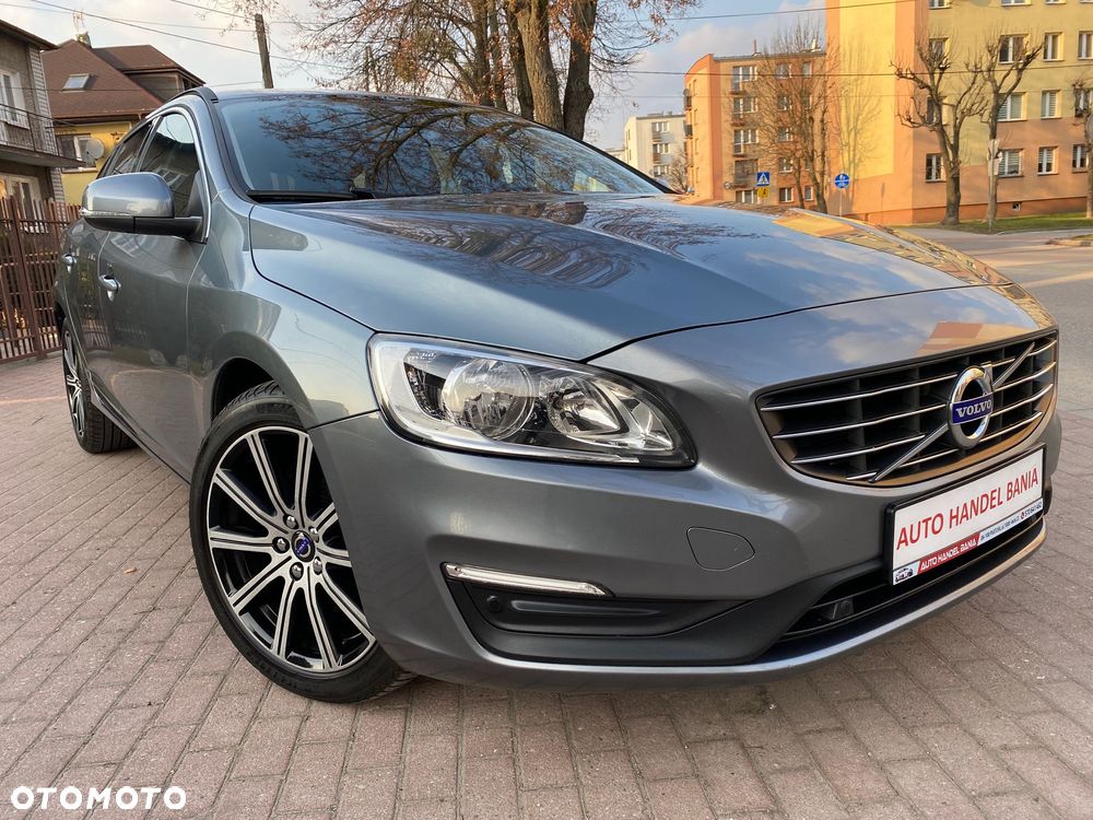 Volvo V60 D3 Summum - 30