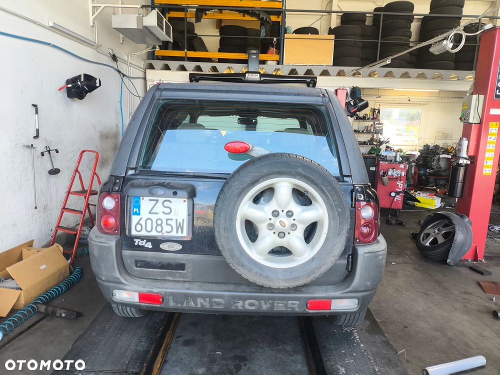 Land Rover Freelander 2.0 D - 26