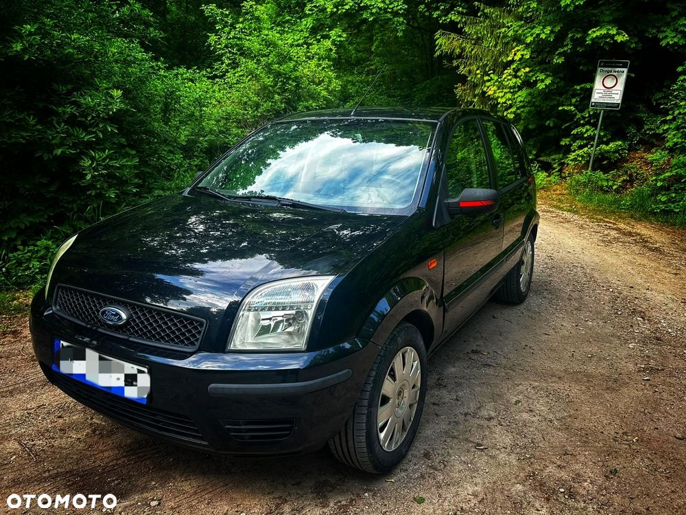 Ford Fusion - 2