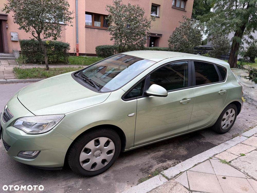 Opel Astra 1.4 T Cosmo - 18
