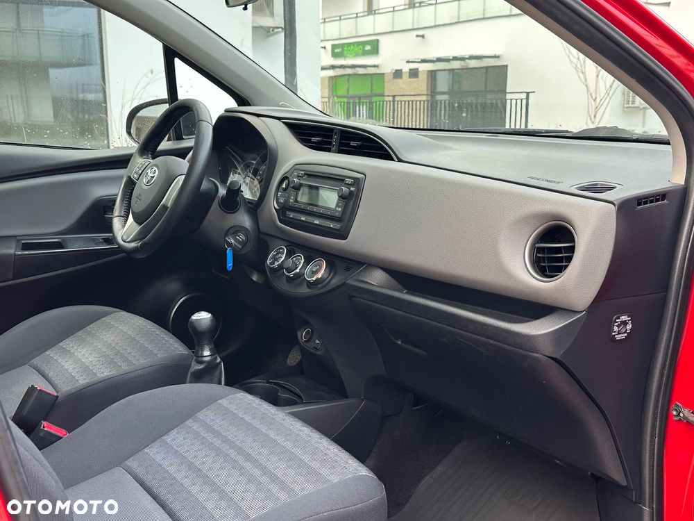 Toyota Yaris 1.33 Dynamic - 10