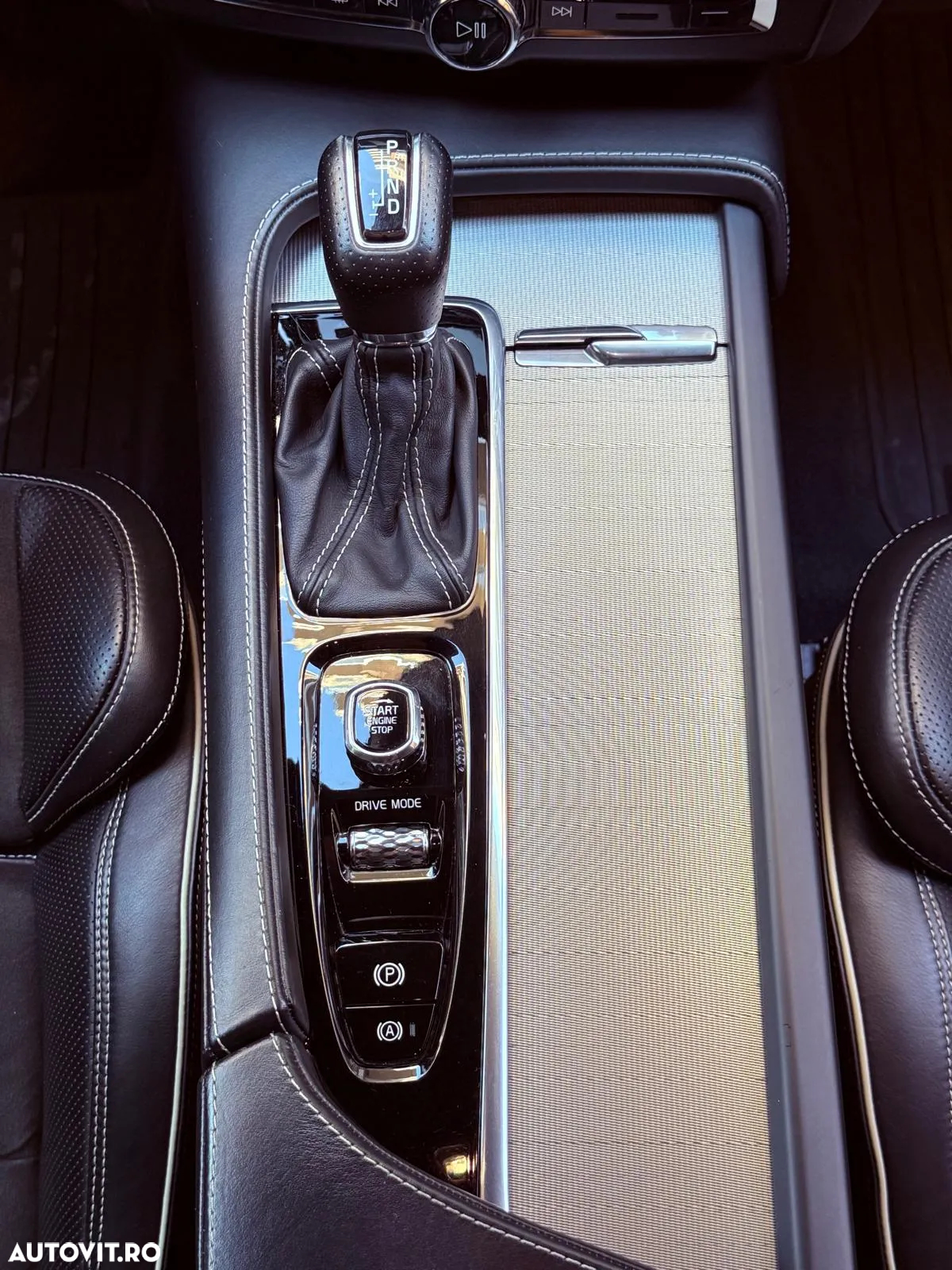 Volvo S90 D4 AWD R-Design - 17