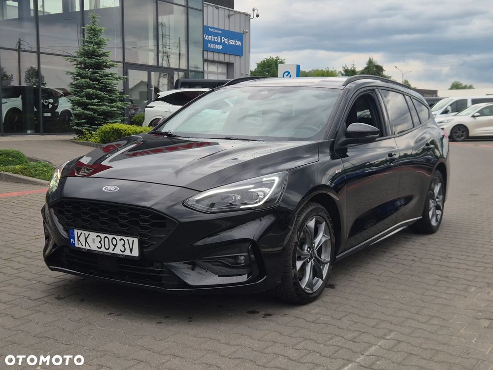 Ford Focus 1.0 EcoBoost Hybrid ST-LINE DESIGN - 2
