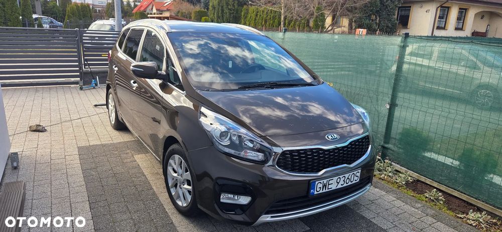 Kia Carens 1.6 GDI L - 2