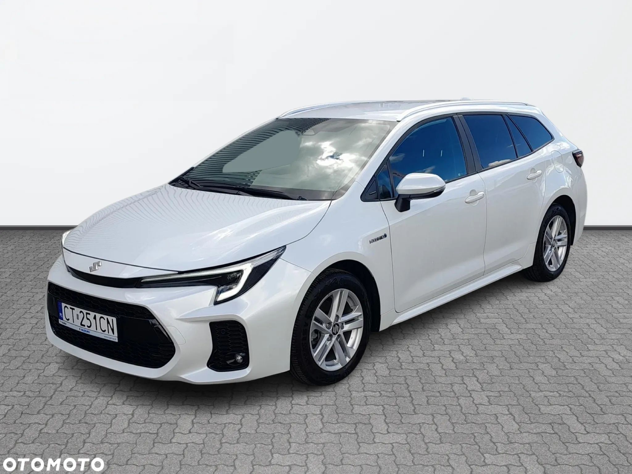 Suzuki Swace 1.8 Hybrid Elegance CVT - 1